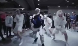 男生爵士舞视频,揭秘男生爵士舞的魅力瞬间