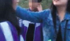 女学生打男生巴掌视频,女学生掌掴男生引发热议