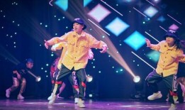 男生爵士舞视频,揭秘男生爵士舞的魅力瞬间